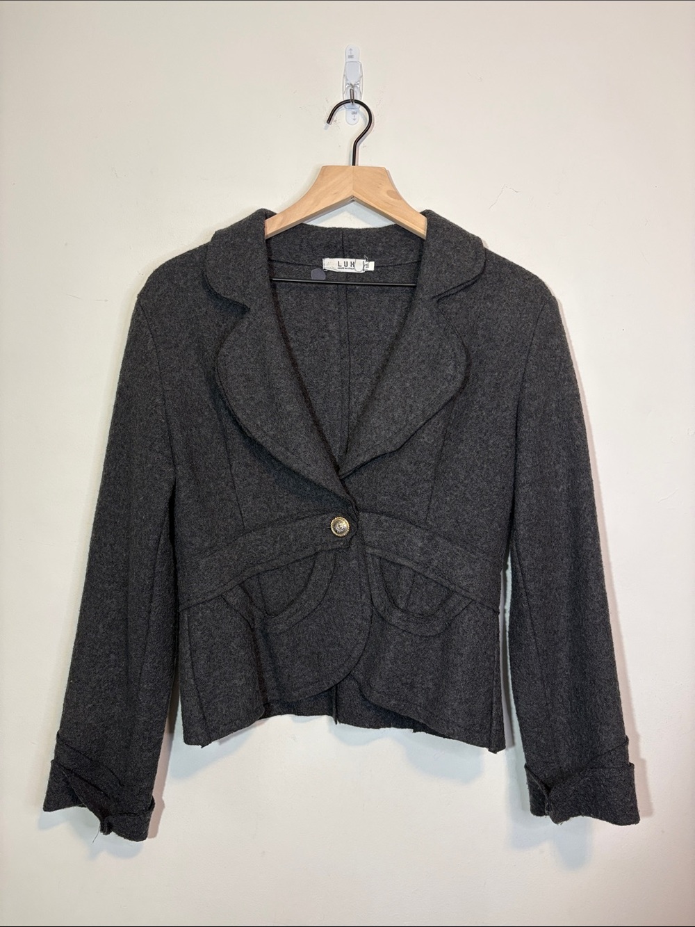 Charcoal Fitted Italian Wool Blazer Two Tone Metal Coat of Arms Button Edgy